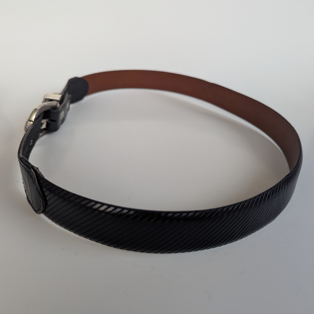 Johnston & Murphy Black and Brown Leather Belt - Picture 4 of 10